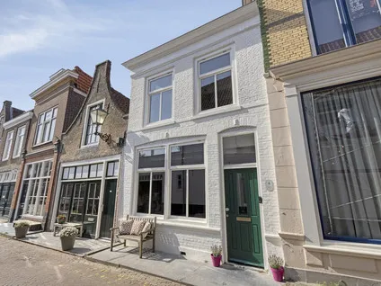 Tussenwoning te koop: Sint Domusstraat 4, Zierikzee