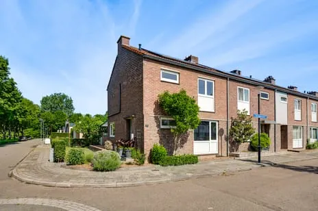 Hoekwoning te koop: Sint Gerlachplein 1, Sint Gerlach Valkenburg (Li)