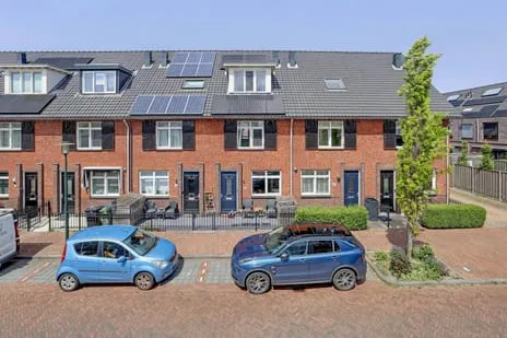 Tussenwoning te koop: Sint Isidorusstraat 15, Poeldijk Centrumgebied Poeldijk