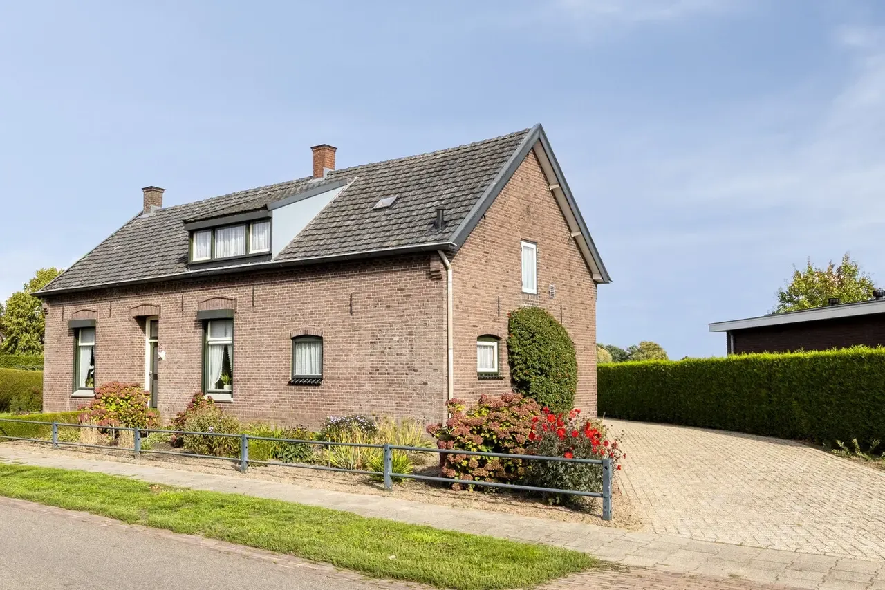 Vrijstaande woning te koop: Sint Janslaan 6, Sambeek