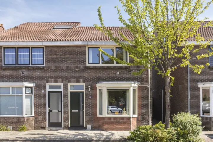 Twee-onder-één-kap te koop: Sint Janstraat 51, Boswinkel-De Braker Enschede