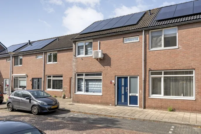 Tussenwoning te koop: Sint Josephstraat 15, Zwolle