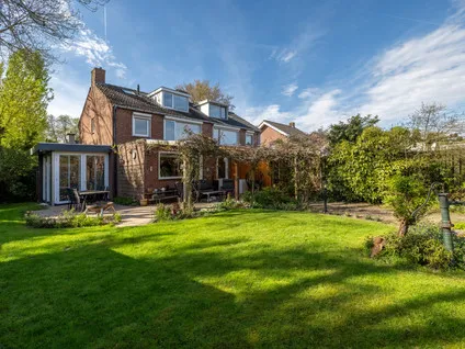 Twee-onder-één-kap te koop: Sint Lambertusstraat 24, Kom Engelen 'S-Hertogenbosch