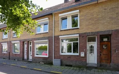 Tussenwoning te koop: Sint Lambertusstraat 7, Overhoven Sittard