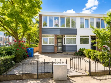 Hoekwoning te koop: Sint-Maartensdijkstraat 65, Pendrecht Rotterdam