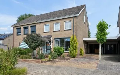 Twee-onder-één-kap te koop: Sint Maartenstraat 28, Kern Doornenburg Doornenburg