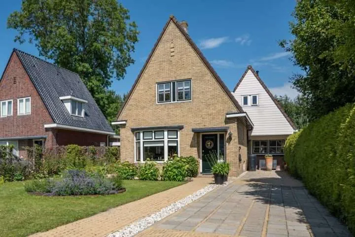 Detached house for sale: Sint Martensdyk 29, Scharnegoutum Scharnegoutum