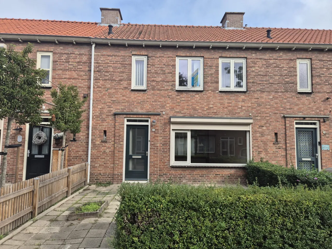 Tussenwoning te koop: Sint Ontcommerstraat 27, Steenbergen