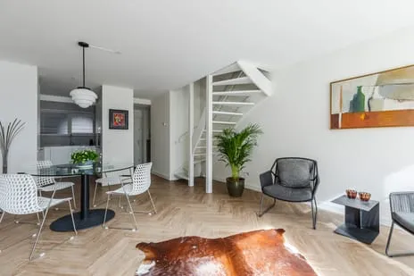 Appartement te koop: Sint Pietershalsteeg 4, Nes e.o. Amsterdam