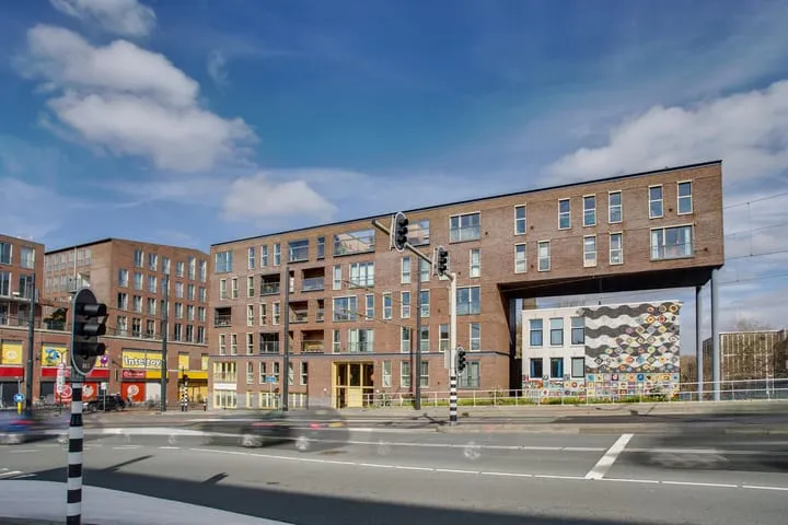 Apartment for sale: Sint Sebastiaansbrug 13, Zuidpoort Delft