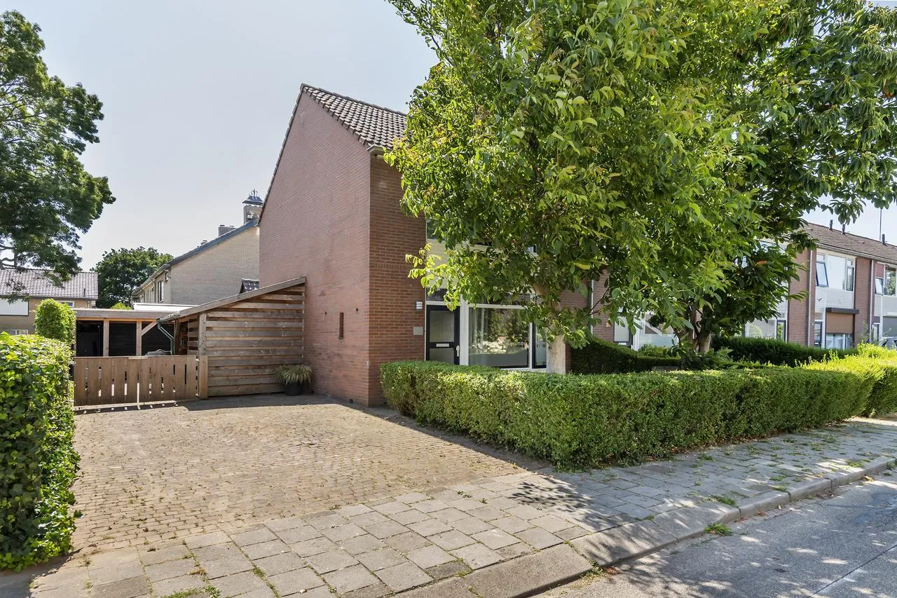 Hoekwoning te koop: Sint Victorstraat 26, Afferden