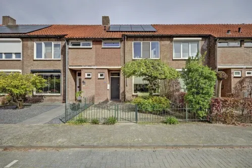 Tussenwoning te koop: Sint Amandusstraat 8, Slotjes-Midden Oosterhout