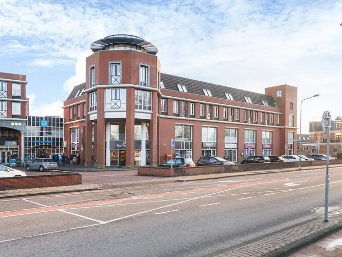 Appartement te koop: Sint Antoniusplein 50, Sneek