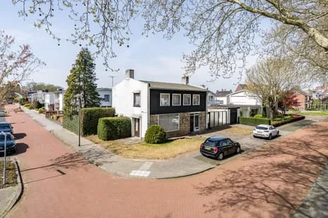 Vrijstaande woning te koop: Sint Antoniusstraat 35, Maaspoort Weert
