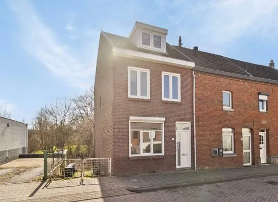 Hoekwoning te koop: Sint Barbarastraat 109, Palemig Heerlen