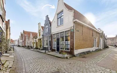 Hoekwoning te koop: Sint Domusstraat 84, Zierikzee