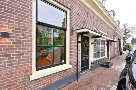 Tussenwoning te koop: Sint Janstraat 24B, Laren (Nh)