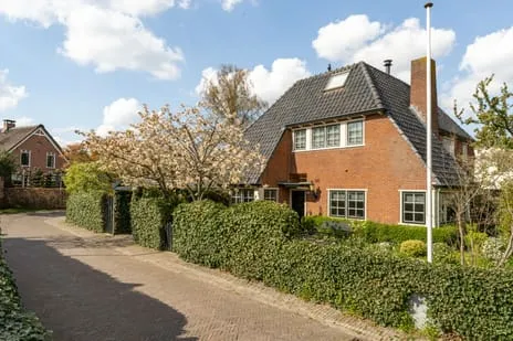 Twee-onder-één-kap te koop: Sint Janstraat 34B, Oostereng Laren (Nh)