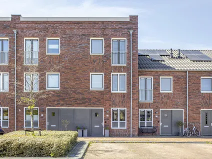 Tussenwoning te koop: Sint Janstraat 7, In den Houte Noordwijkerhout