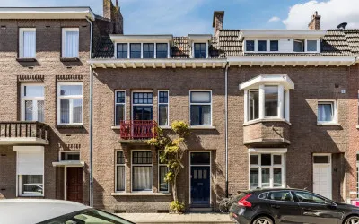 Tussenwoning te koop: Sint Nicolaasstraat 60, Kommelkwartier Maastricht