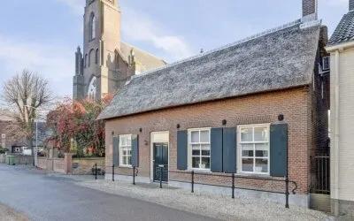 Twee-onder-één-kap te koop: Sint Odradastraat 9, Alem Alem