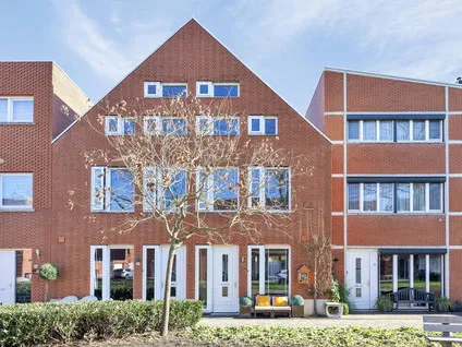 Tussenwoning te koop: Sint Pieterspark 96, Sint Pieterspark Tilburg