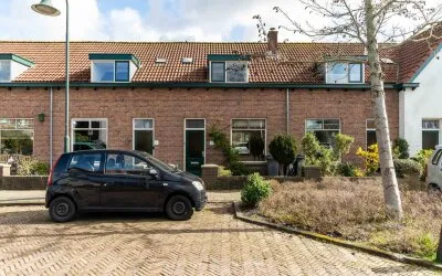 Tussenwoning te koop: Sint Willibrordusplein 6, Verzetsheldenwijk Leidschendam