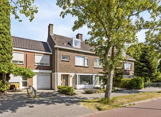 Tussenwoning te koop: Sir Winston Churchilllaan 382, Ministerbuurt Rijswijk