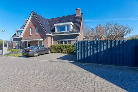 Twee-onder-één-kap te koop: Sir Winston Churchillln 1013B, Eikelenburg Rijswijk (Zh)