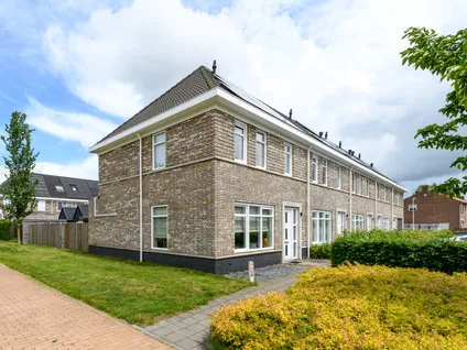 Corner house for sale: Sjoerd Wiersmahof 1, Joure, Blaauwhof Joure