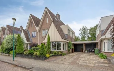 Tussenwoning te koop: Slagvink 37, Vogelbuurt Veenendaal