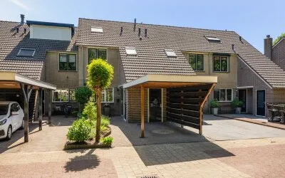 Tussenwoning te koop: Slangenburg 10, Putten-Noord Putten