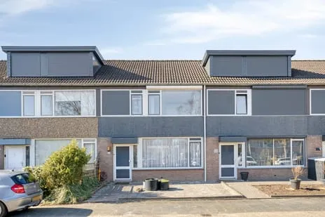 Tussenwoning te koop: Slangenburg 17, Hanevoet Eindhoven