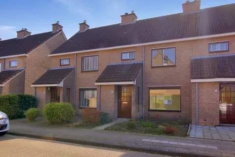 Twee-onder-één-kap te huur: Slangenburg 36, Schelfhorst Zuidoost Almelo