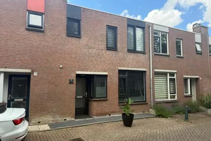 Tussenwoning te koop: Slangenburgerf 17, Beverwaard Rotterdam