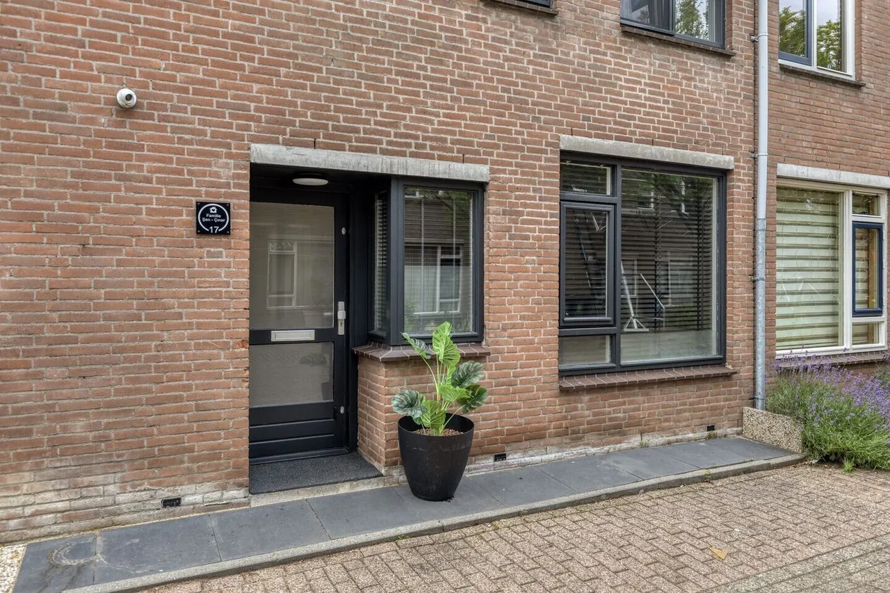 Tussenwoning te koop: Slangenburgerf 17, Rotterdam