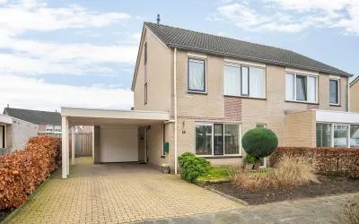 Twee-onder-één-kap te koop: Sleedoorn 14, De Heege Coevorden