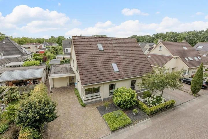 Twee-onder-één-kap te koop: Sleedoornpage 28, Vlinderbuurt Meppel