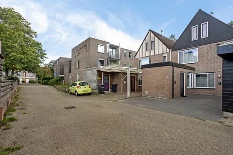 Tussenwoning te koop: Slenerbrink 212, Emmen