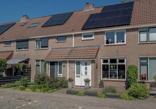 Tussenwoning te koop: Sleutelbloem 17, Weidebloem Oost Opmeer