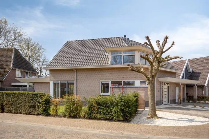 Vrijstaande woning te koop: Sleutelbloem 7, Hassinkbrink Haaksbergen