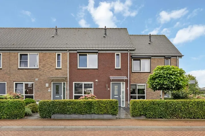 Tussenwoning te koop: Sleutelbloem 9, Mariënheem Kern Mariënheem