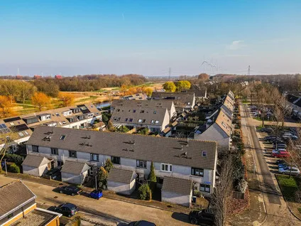 Tussenwoning te koop: Sleutelbloemstraat 4, Bloemenbuurt Noord Almere