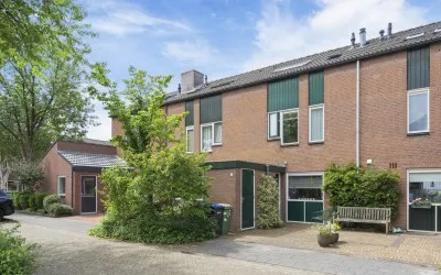 Tussenwoning te koop: Slijpmolen 5, Westerkoog Oost Koog Aan De Zaan