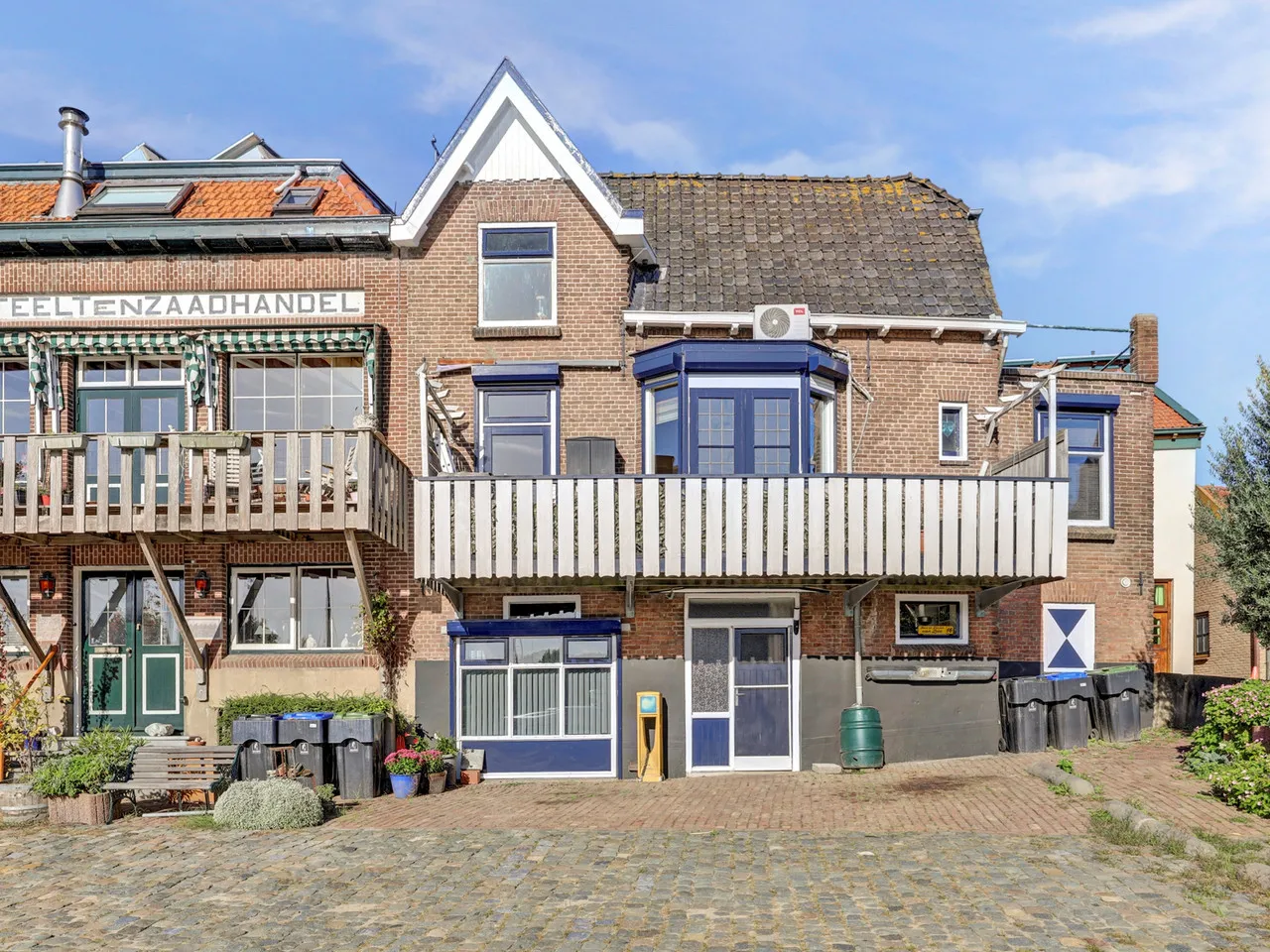 Hoekwoning te koop: Slikdijk 16, Ooltgensplaat