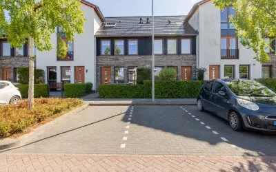 Tussenwoning te koop: Slimtocht 33, Bruggevaart en omgeving Berkhout