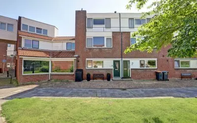 Tussenwoning te koop: Slingehof 73, Bolnes Ridderkerk