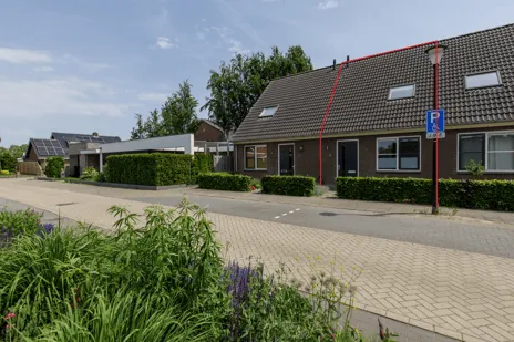 Tussenwoning te huur: Slink 3, Azewijn Azewijn