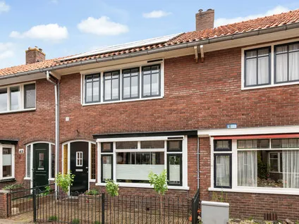 Tussenwoning te koop: Sloetstraat 47, Helleraetplein en omgeving Zutphen