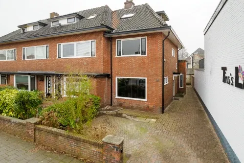 Hoekwoning te koop: Sloetsweg 83, Hengelo